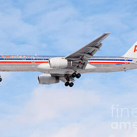 Amercian Airlines Boeing 757 Airplane Landing by Paul Velgos