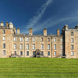 Drumlanrig Castle by Grant Glendinning
