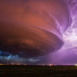 Low-precipitation Supercell Storm by Roger Hill / Science Photo Library