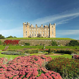 Drumlanrig Castle by Grant Glendinning
