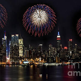 New York City Celebrates the 4th by Susan Candelario