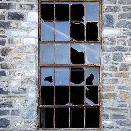 24-7 Window by Richard Reeve