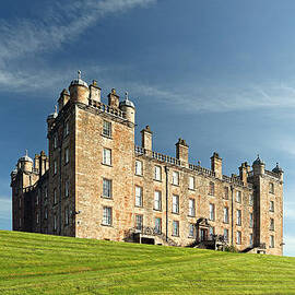Drumlanrig Castle by Grant Glendinning