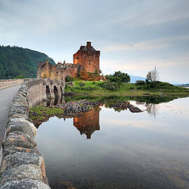 Eilean Donan Castle by Grant Glendinning