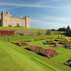 Drumlanrig Castle by Grant Glendinning