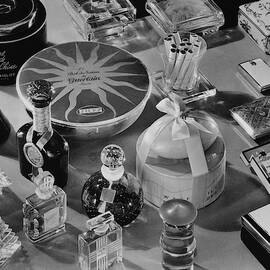 A Collection Of Christmas Gifts by Peter Nyholm & John Phillips