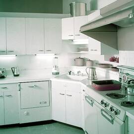 A Retro Kitchen by Haanel Cassidy