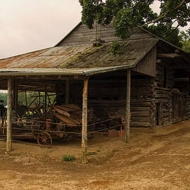 Antique barn by Flees Photos