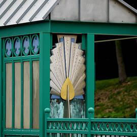 Art Deco on Girard Avenue by Richard Reeve