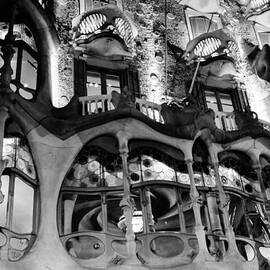 Barcelona - Casa Batllo by AM FineArtPrints