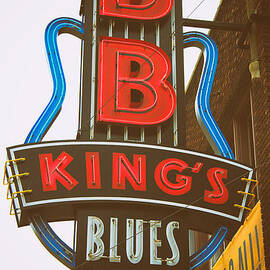 BB King's Blues Club by Mary Lee Dereske