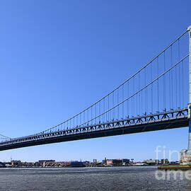 Ben Franklin Bridge by Olivier Le Queinec