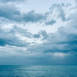 Blue Waves by AM FineArtPrints