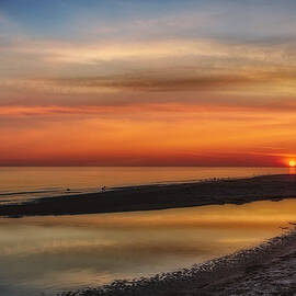 Cape Cod Sunrise by Susan Candelario