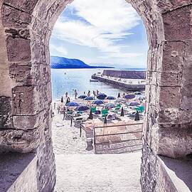 Cefalu beach by Stefano Senise