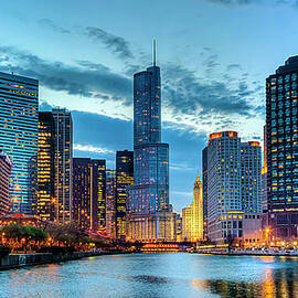 Chicago River by Carl Larson Photography