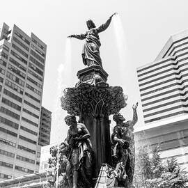 Cincinnati Fountain Black and White Picture by Paul Velgos