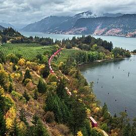 Columbia River Gorge by Tom Grubbe