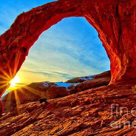 Corona Sun Burst by Adam Jewell