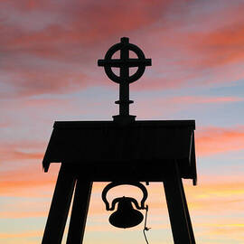 Cove,  Oregon by Joe Schofield