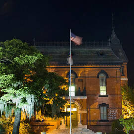 Craven County NC Courthouse. by Flees Photos