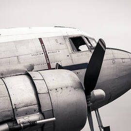 Douglas Dc-3 by Mikulas1