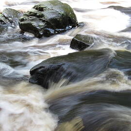 Drowning Images by Richard Reeve