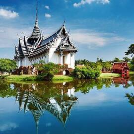 Fairytale House by Gianfranco Weiss