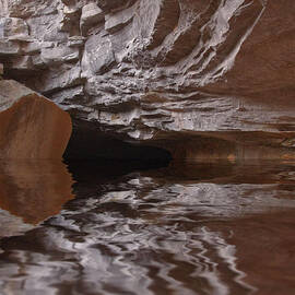flooded Ohio cave by Flees Photos