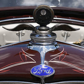 Ford - Flying Radiator Cap by Richard Reeve