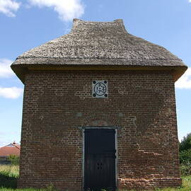 Foxton Dovecote by Richard Reeve