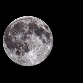 Full Moon by Grant Glendinning