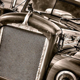 Good Old Mack by Olivier Le Queinec