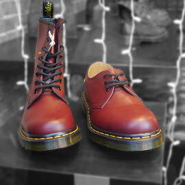 Iconic British Air Wair by Richard Reeve