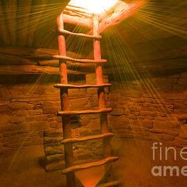 Kiva Sun Rays by Adam Jewell