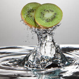 Kiwi FreshSplash by Steve Gadomski