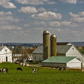 Lancaster Pennsylvania Farms by Susan Candelario