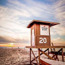 Lifeguard Tower 20 Newport Beach CA Picture by Paul Velgos