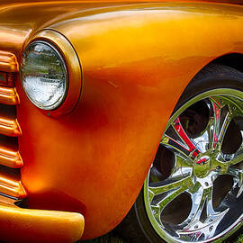 Luscious Curves by Jeff Sinon