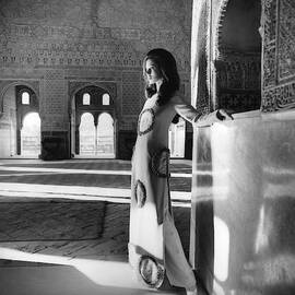 Model In The El Mirador De Lindaraja by Henry Clarke