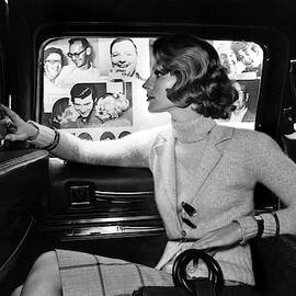 Model Wearing A Jane Justin For Don Sports Blazer by Kourken Pakchanian