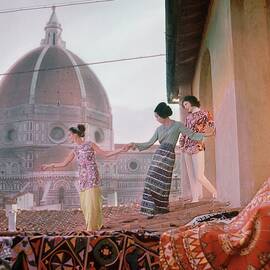 Models In Florence by Horst P. Horst