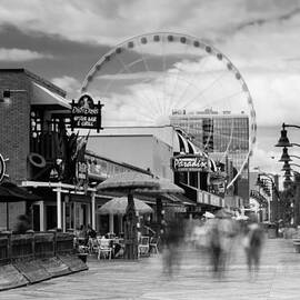 Myrtle Beach Board Walk by Ivo Kerssemakers