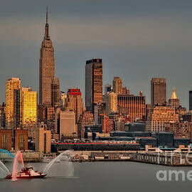 New York City Sundown on the 4th by Susan Candelario