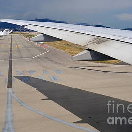 Nice Internationat airport by Sami Sarkis Photography