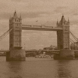 Old Style Tower Bridge by Richard Reeve
