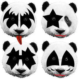 panda kiss  by Mark Ashkenazi