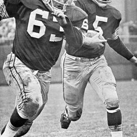 Paul Hornung running by Gianfranco Weiss