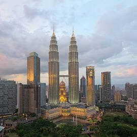Petronas Twin Towers, Kuala Lumpur by Travelpix Ltd