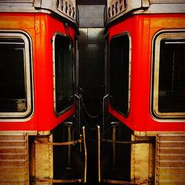 Philadelphia - Subway Face Off by Richard Reeve